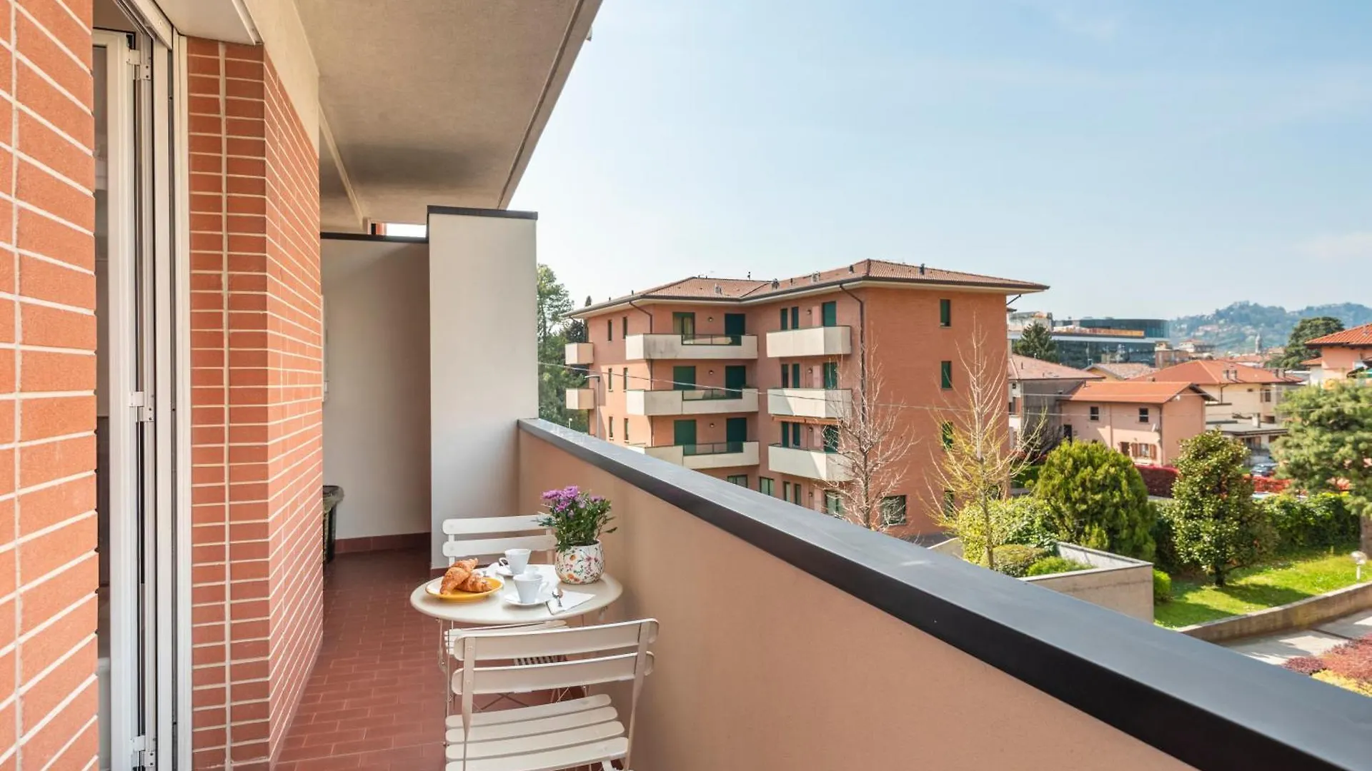 Panoramic Apartment Central P Free Parking Μπέργκαμο